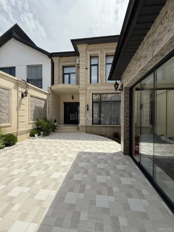 Satılır 5 otaqlı həyət evi 310 m²