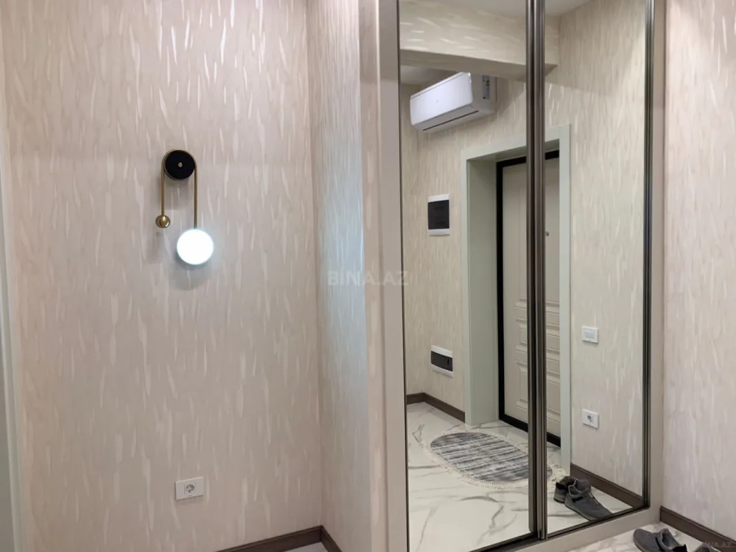 Kirayə verilir 2 otaqlı mənzil 100 m²