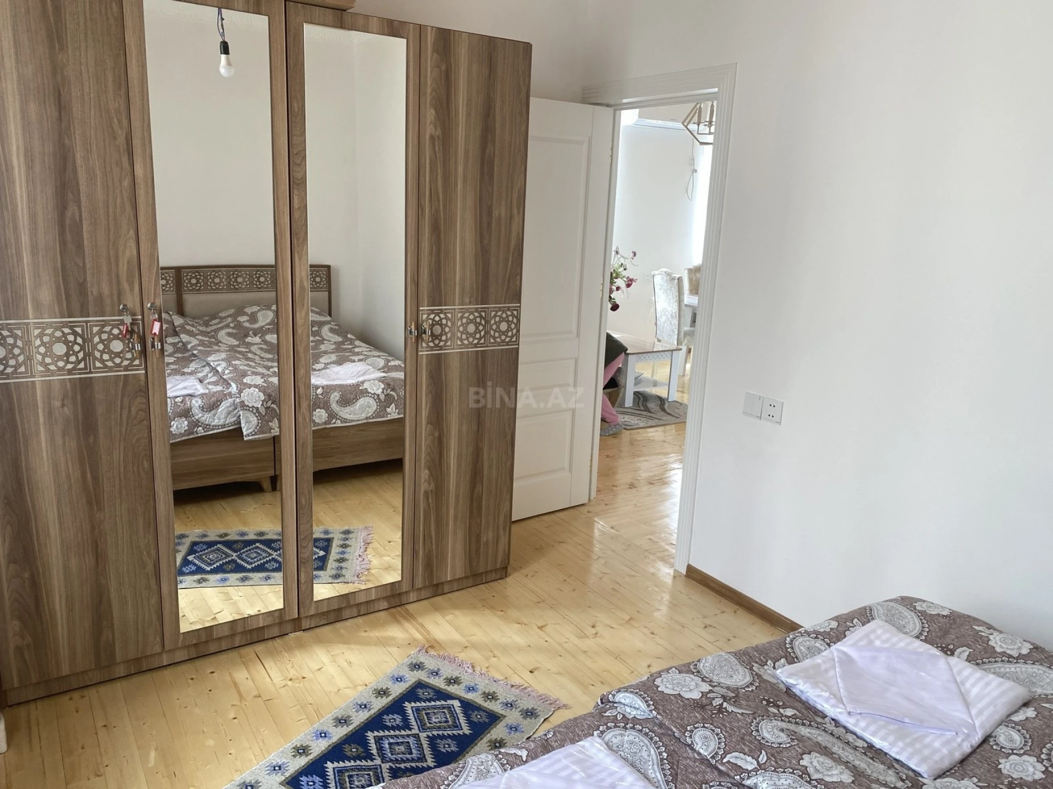 Satılır 5 otaqlı həyət evi 100 m²