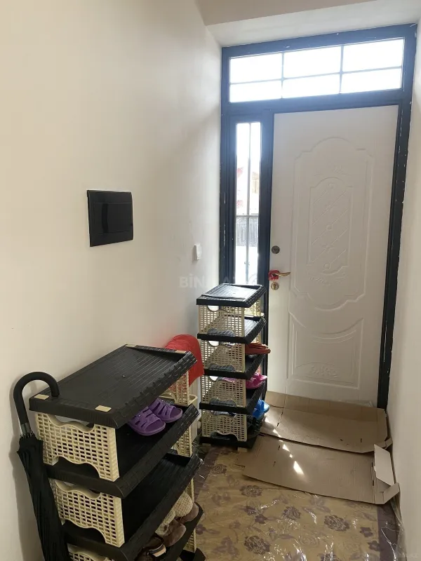 Satılır 5 otaqlı həyət evi 100 m²