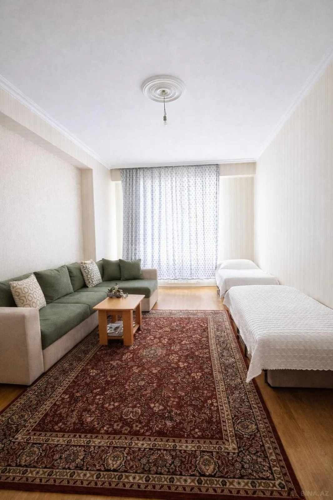 Satılır 2 otaqlı mənzil 70 m²