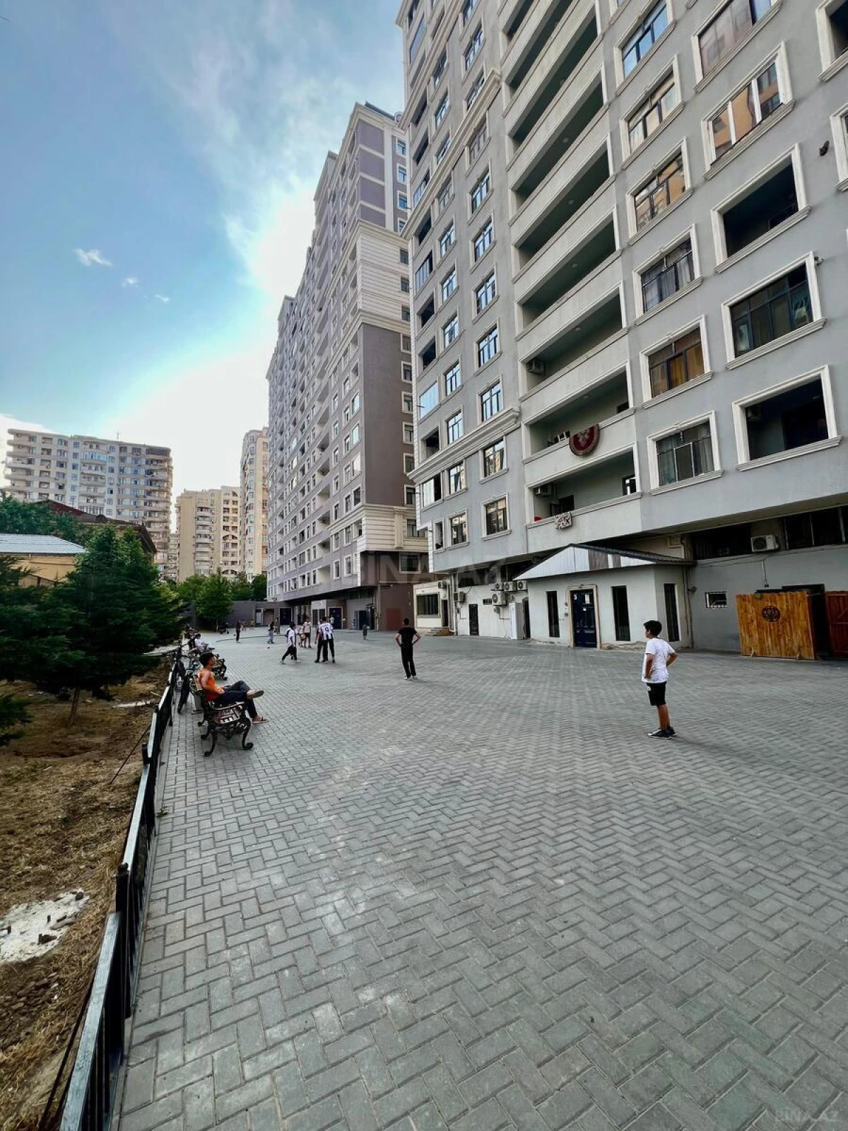 Satılır 2 otaqlı mənzil 56 m²