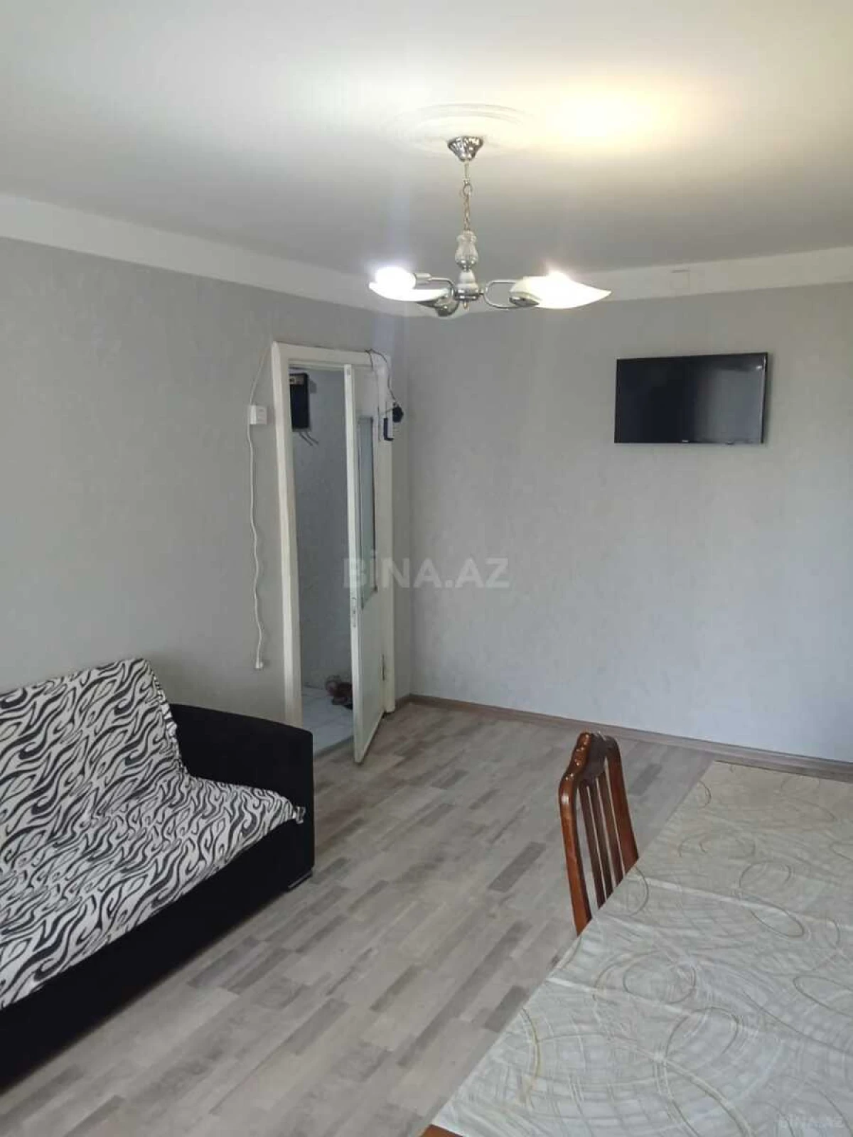 Satılır 2 otaqlı mənzil 55 m²