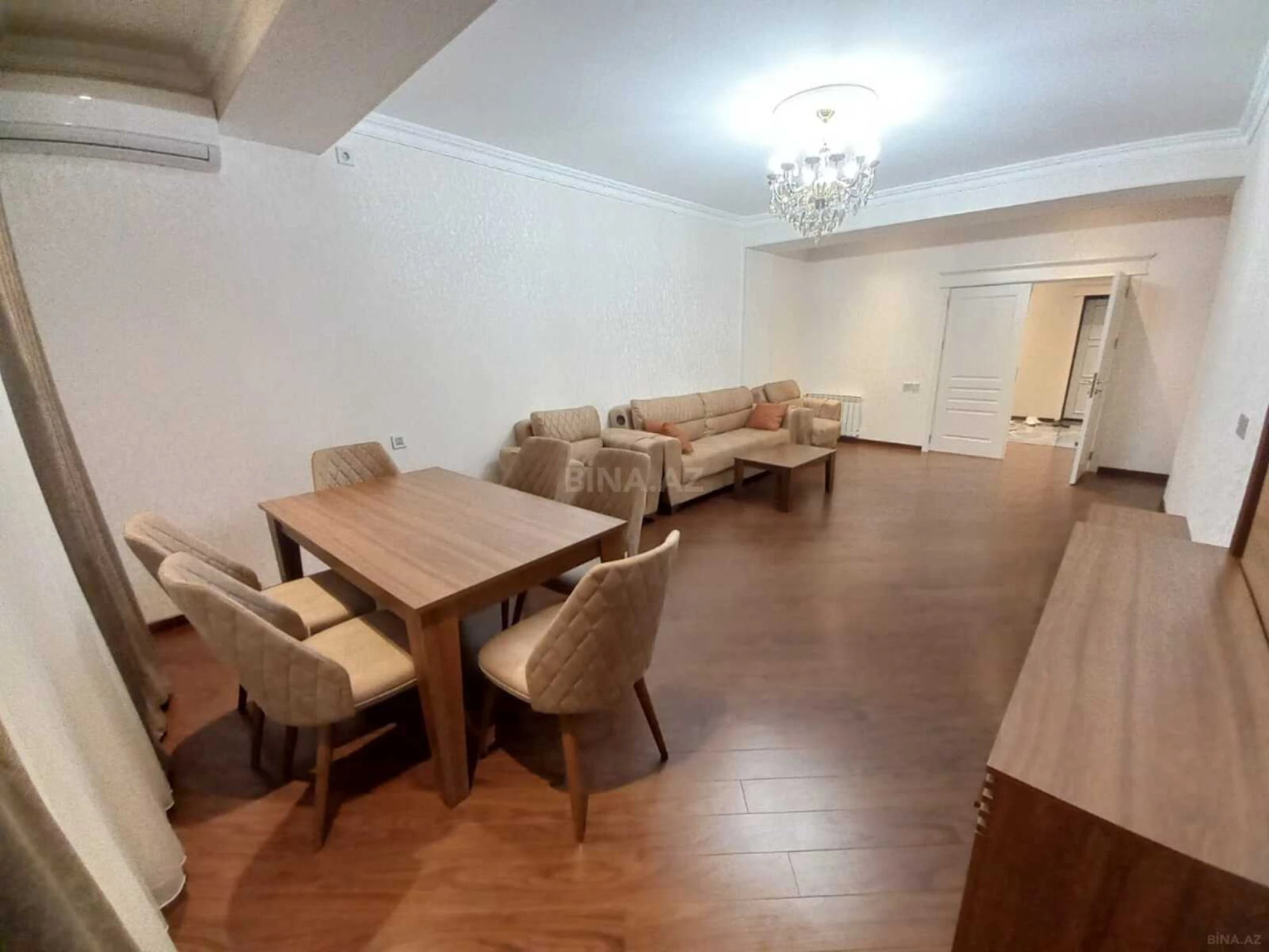 Kirayə verilir 3 otaqlı mənzil 130 m²