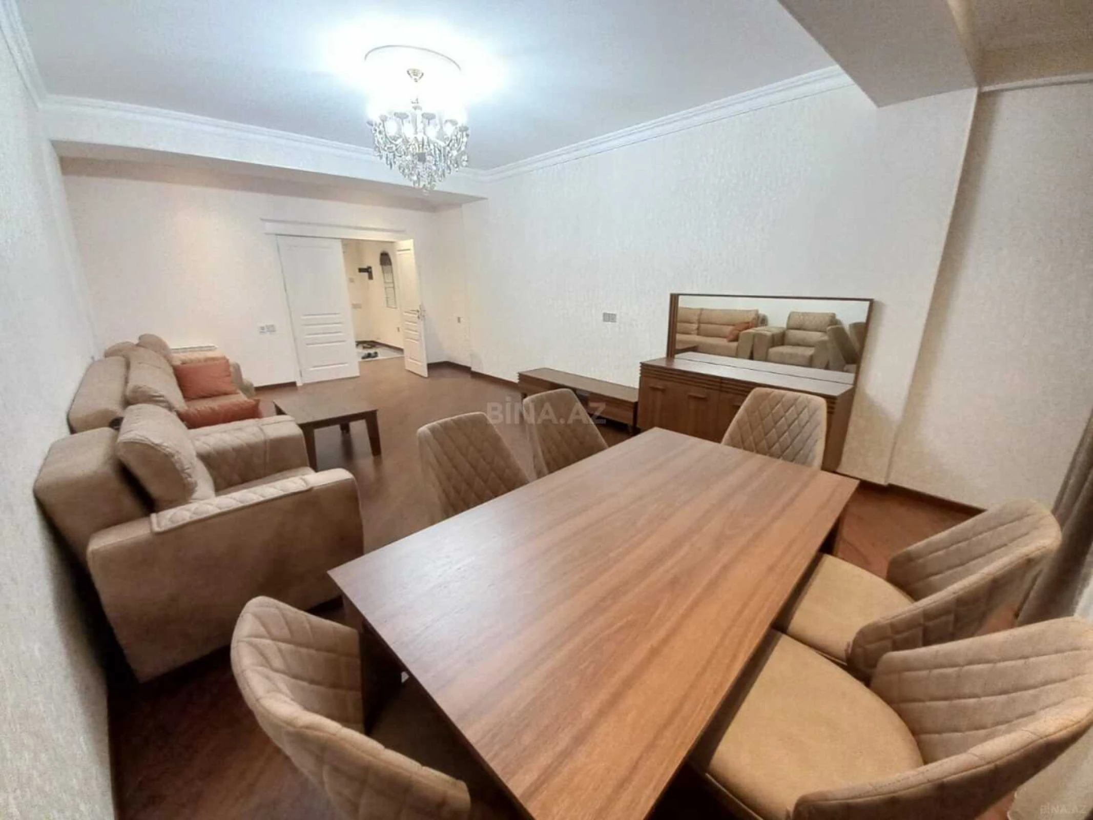 Kirayə verilir 3 otaqlı mənzil 130 m²