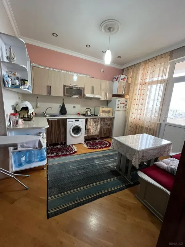 Kirayə verilir 2 otaqlı mənzil 62 m²