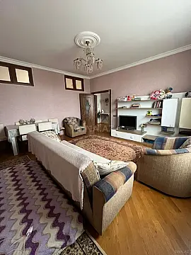 Kirayə verilir 2 otaqlı mənzil 62 m² — Bakı, İnşaatçılar 2 otaq 62.00 m²