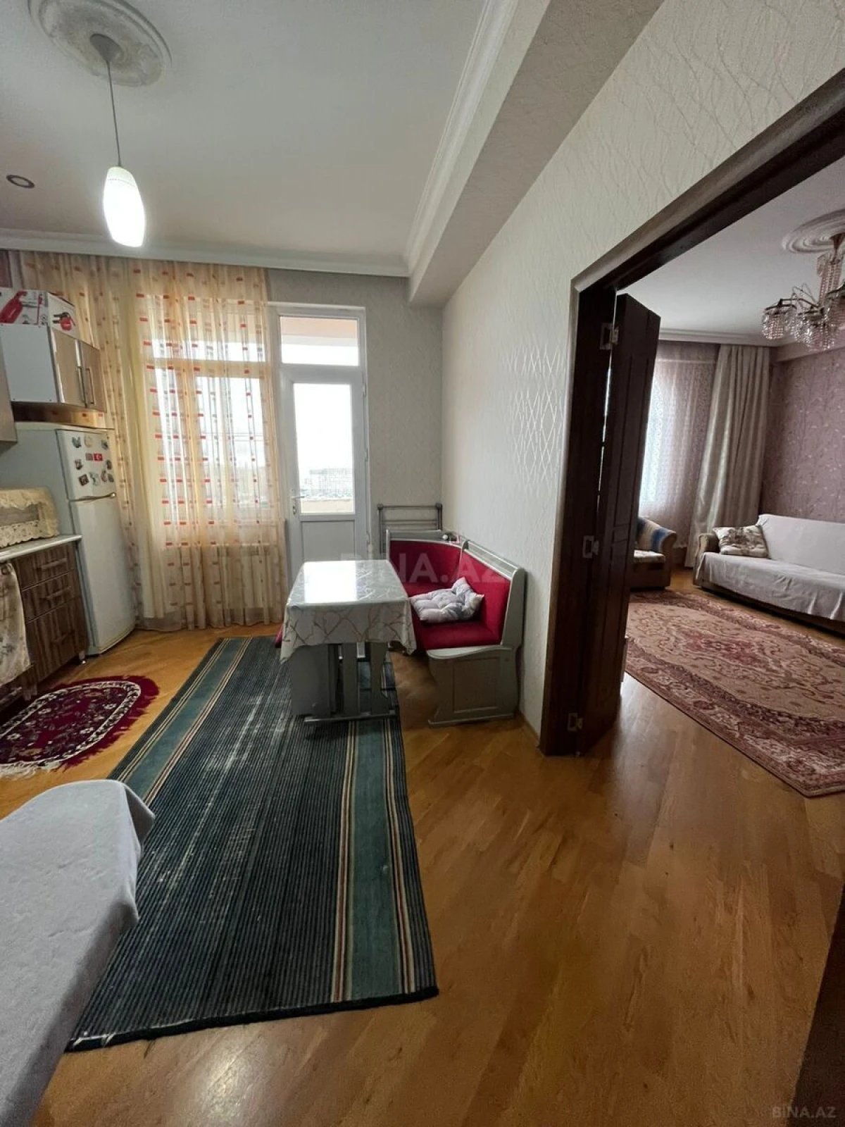 Kirayə verilir 2 otaqlı mənzil 62 m²