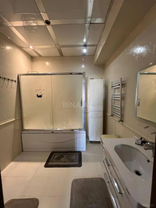 Kirayə verilir 3 otaqlı mənzil 150 m²