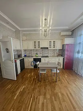 Satılır 2 otaqlı mənzil 72 m²
