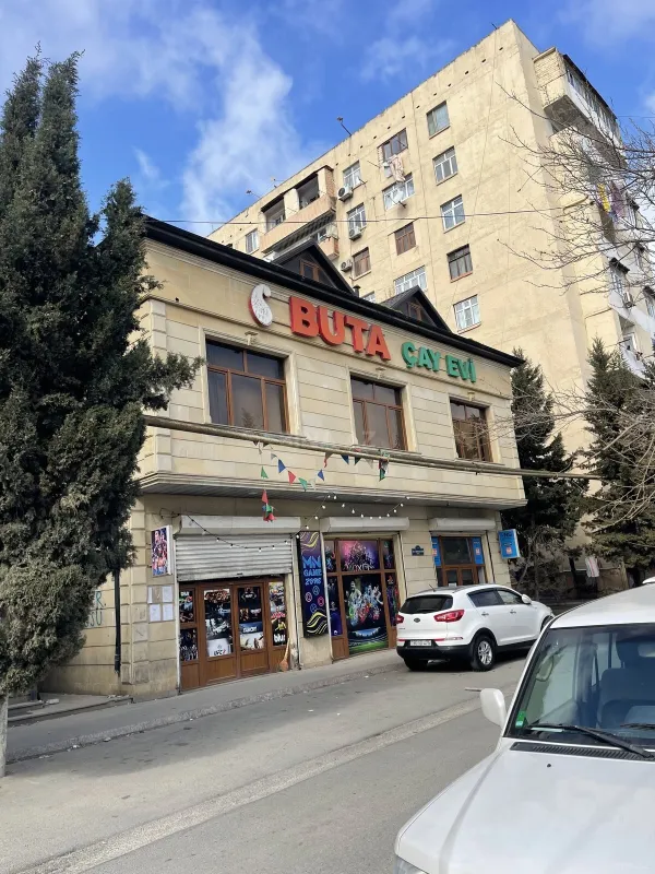 Satılır obyekt 320 m²