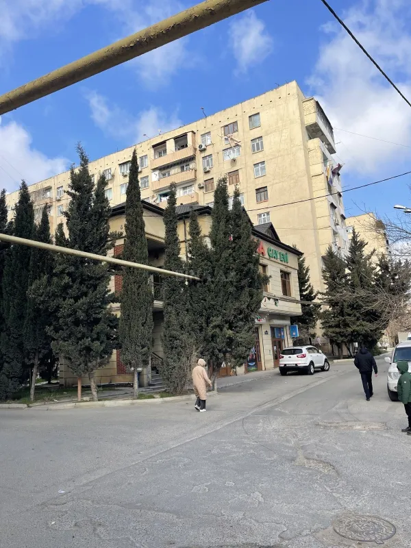 Satılır obyekt 320 m²