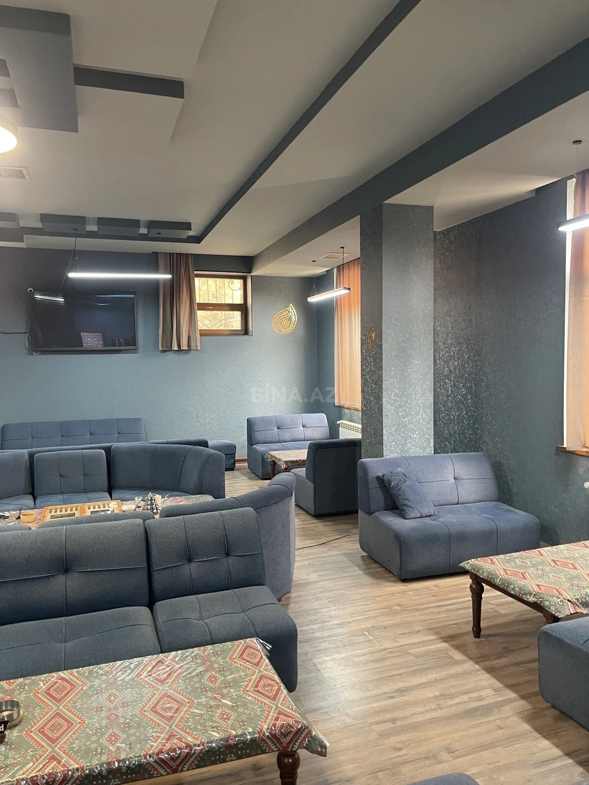 Satılır obyekt 320 m²