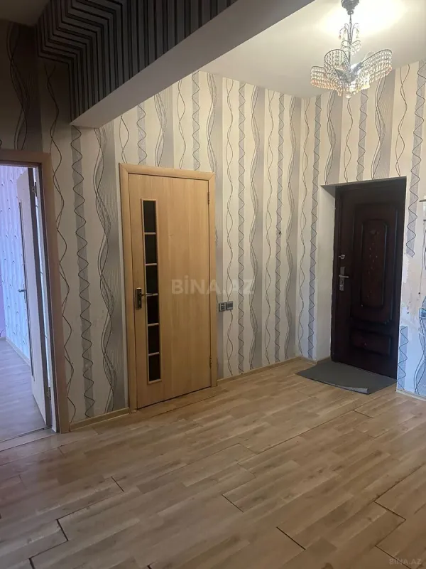 Kirayə verilir 2 otaqlı mənzil 69 m²