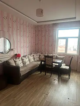 Kirayə verilir 2 otaqlı mənzil 69 m²