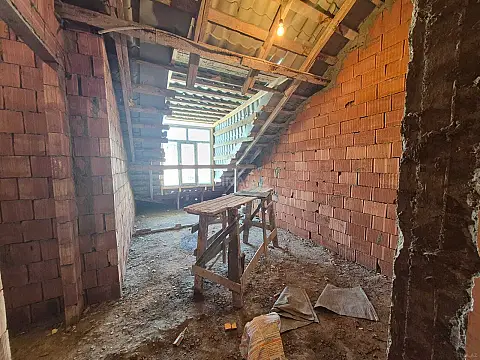 Satılır 1 otaqlı mənzil 69 m²