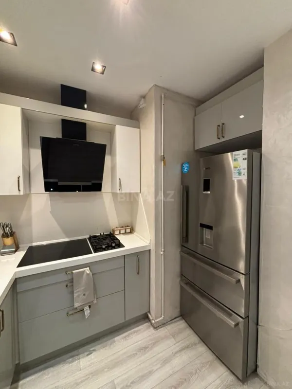 Kirayə verilir 2 otaqlı mənzil 110 m²