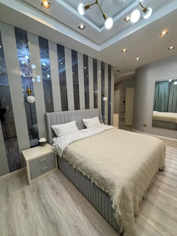 Kirayə verilir 2 otaqlı mənzil 110 m²