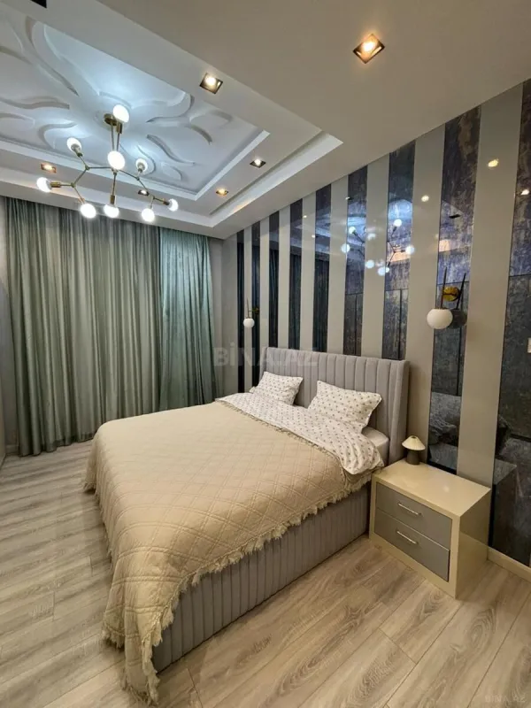 Kirayə verilir 2 otaqlı mənzil 110 m²