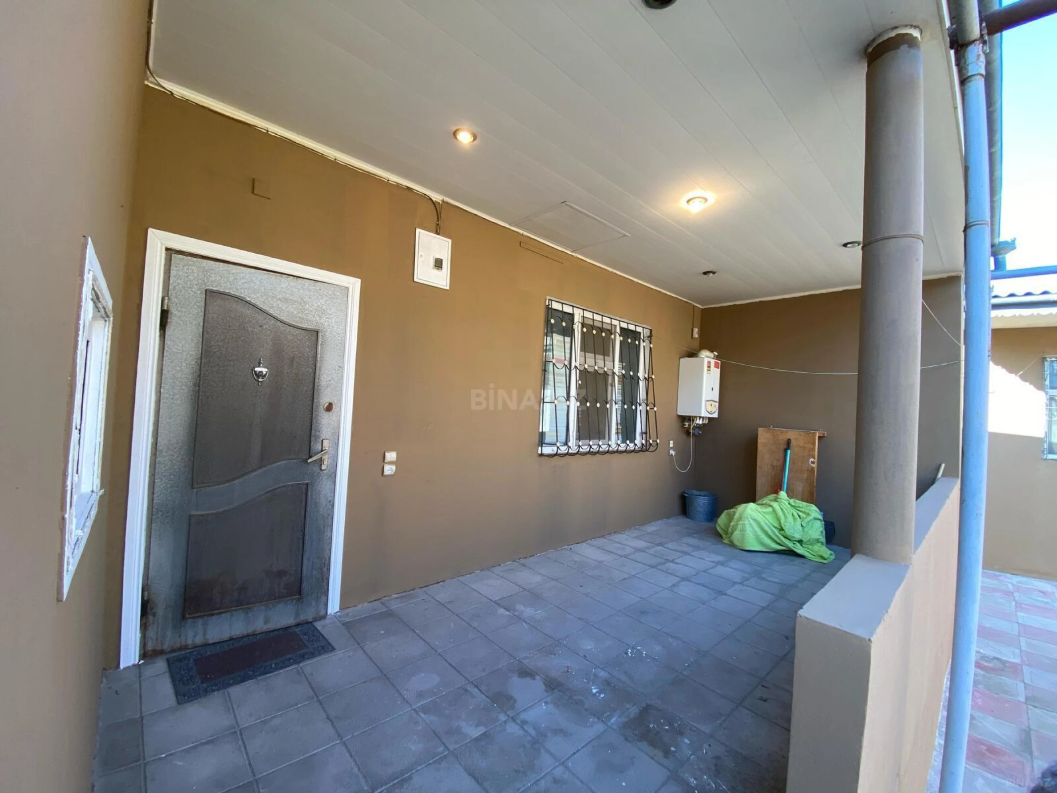 Satılır 5 otaqlı həyət evi 120 m²