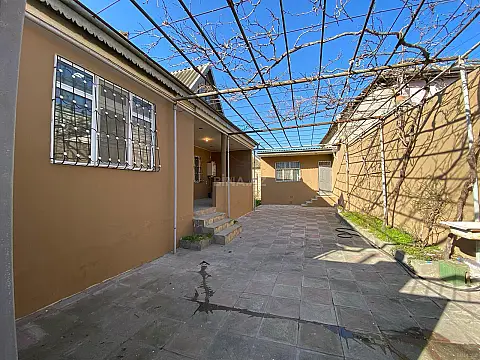 Satılır 5 otaqlı həyət evi 120 m²