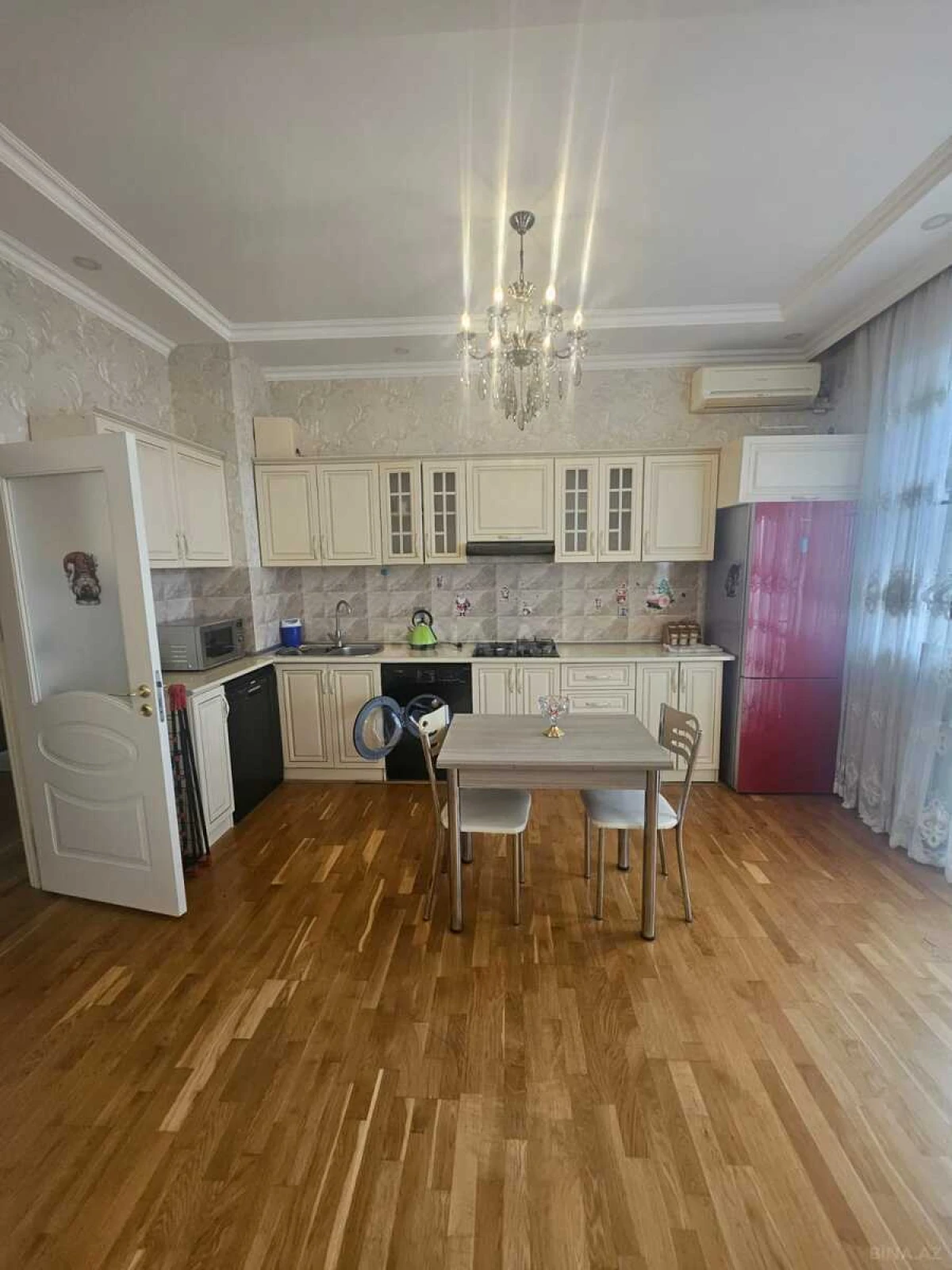 Satılır 3 otaqlı mənzil 75 m²