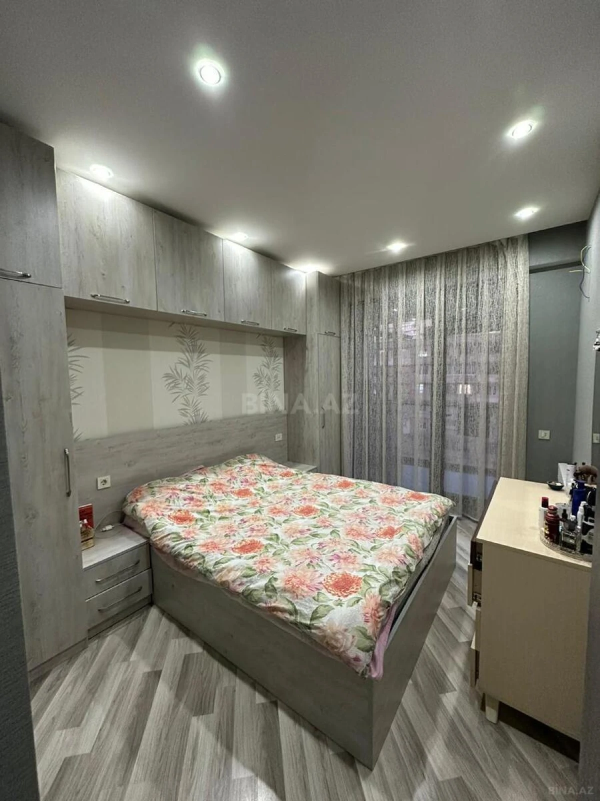 Kirayə verilir 2 otaqlı mənzil 57 m²