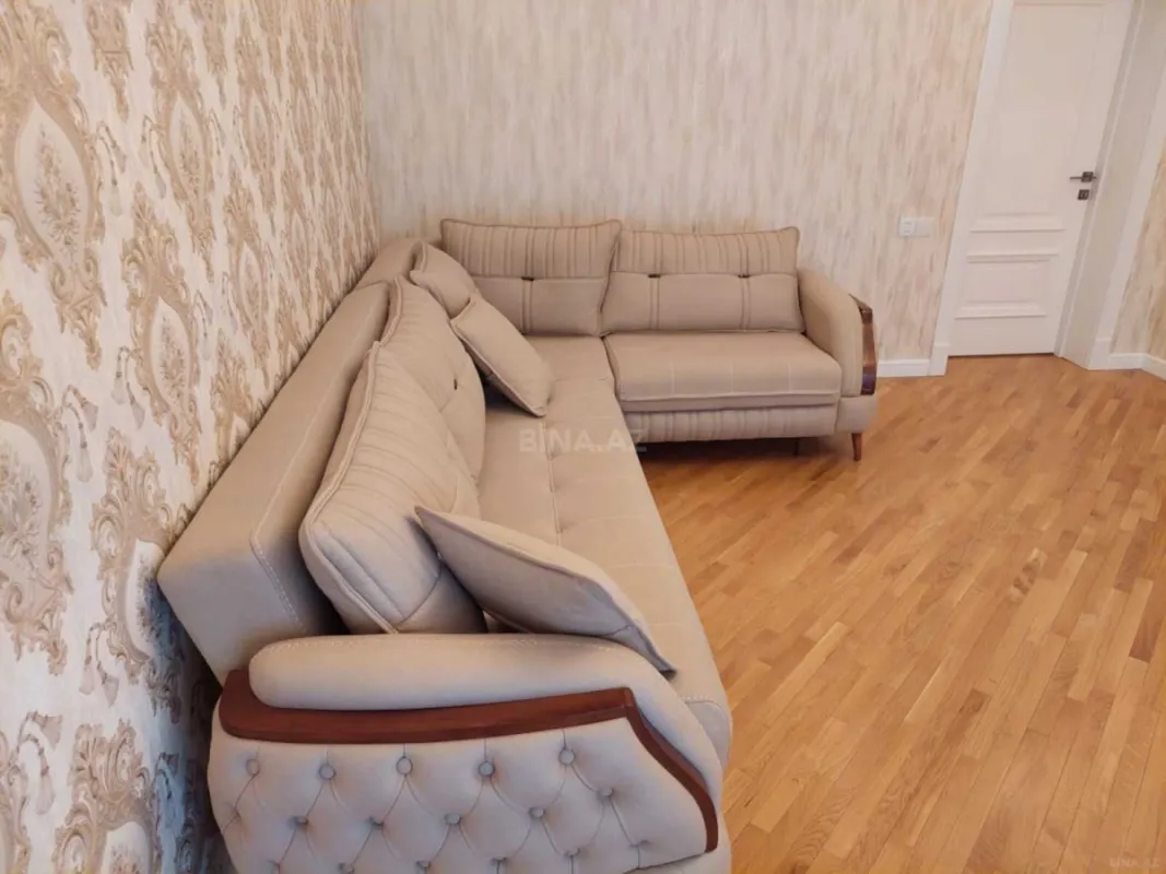 Satılır 2 otaqlı mənzil 72 m²