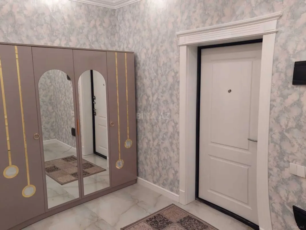 Satılır 2 otaqlı mənzil 72 m²