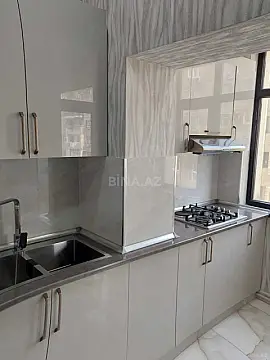 Satılır 2 otaqlı mənzil 72 m²