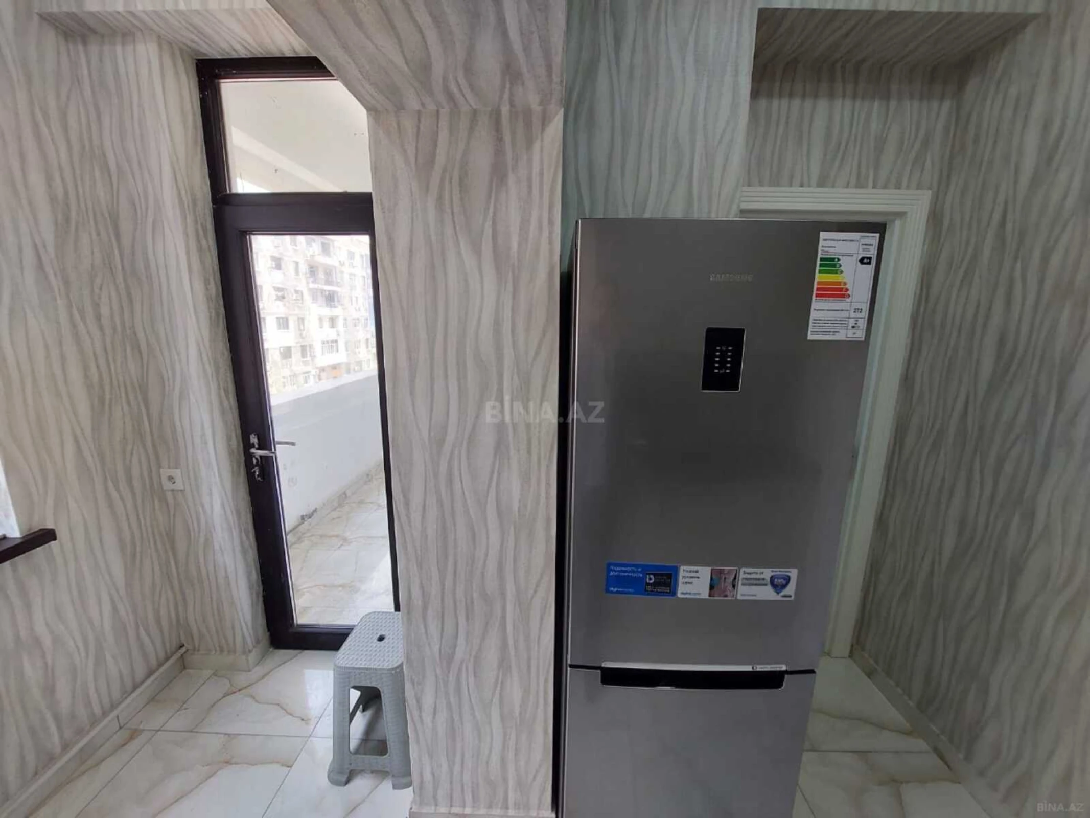 Satılır 2 otaqlı mənzil 72 m²