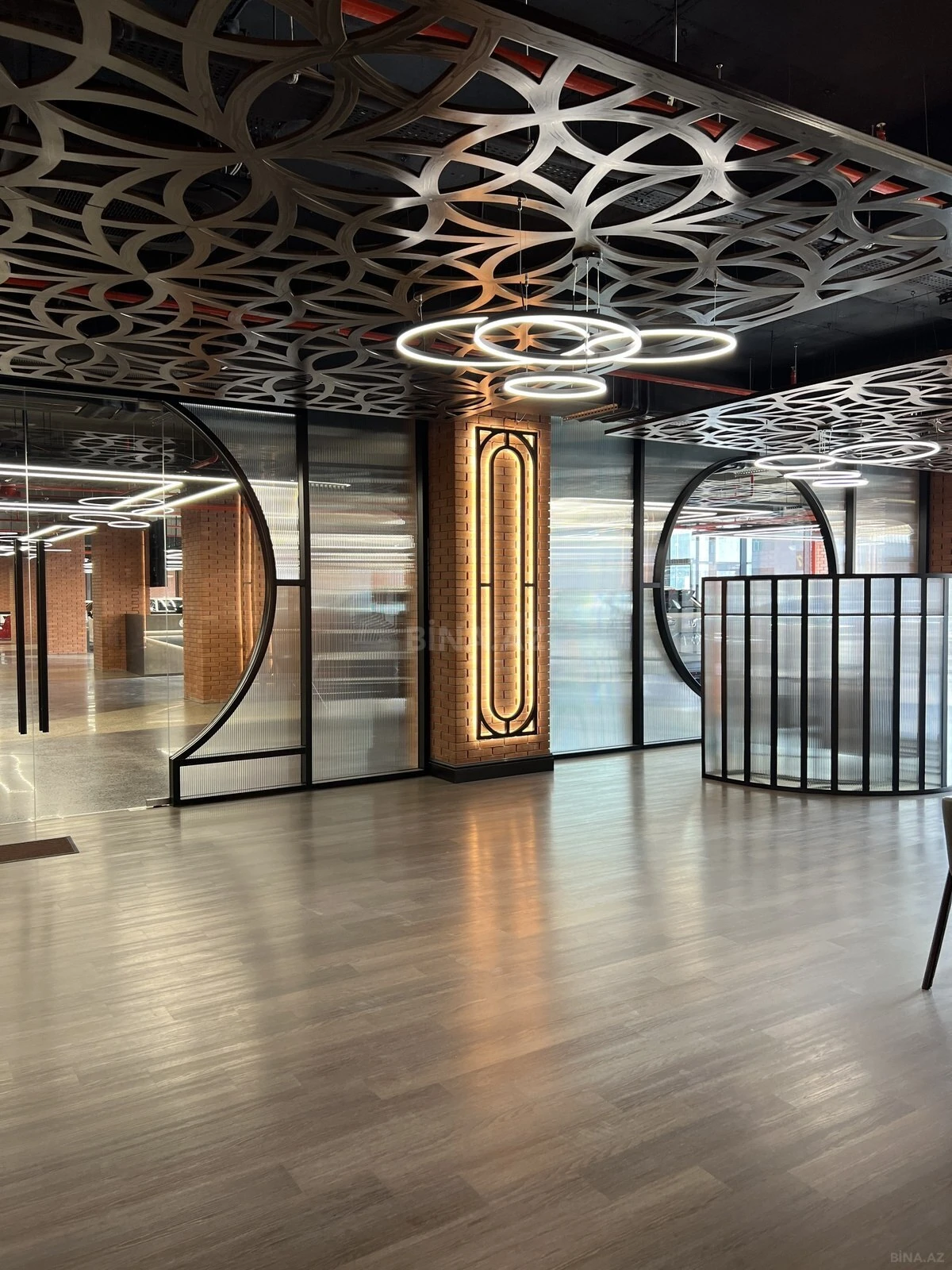 Kirayə verilir obyekt 600 m²