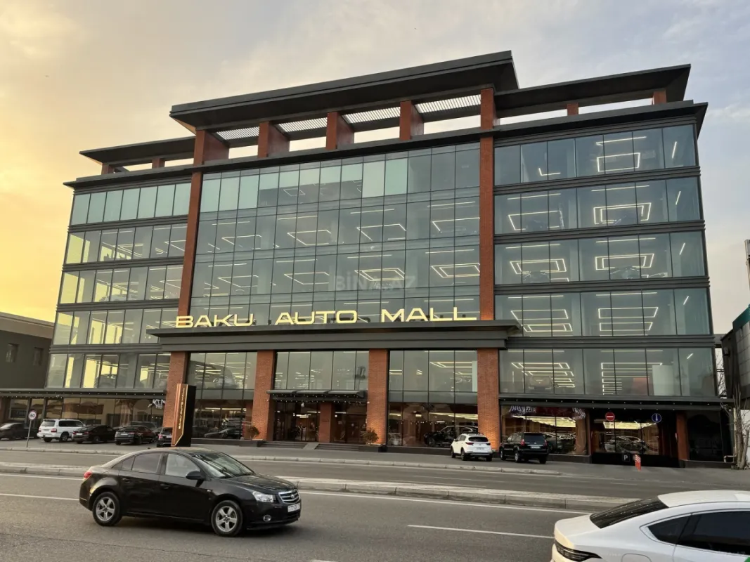 Kirayə verilir obyekt 600 m²