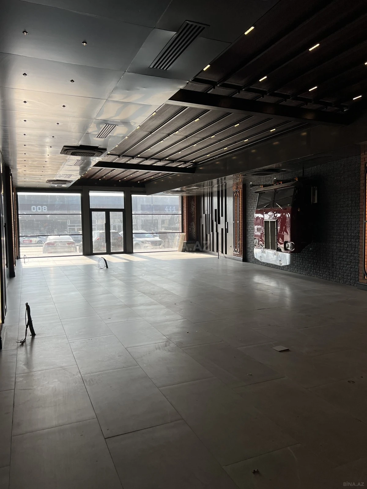 Kirayə verilir obyekt 600 m²