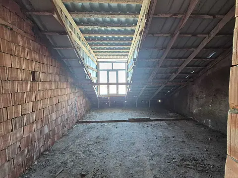 Satılır 2 otaqlı mənzil 73 m²