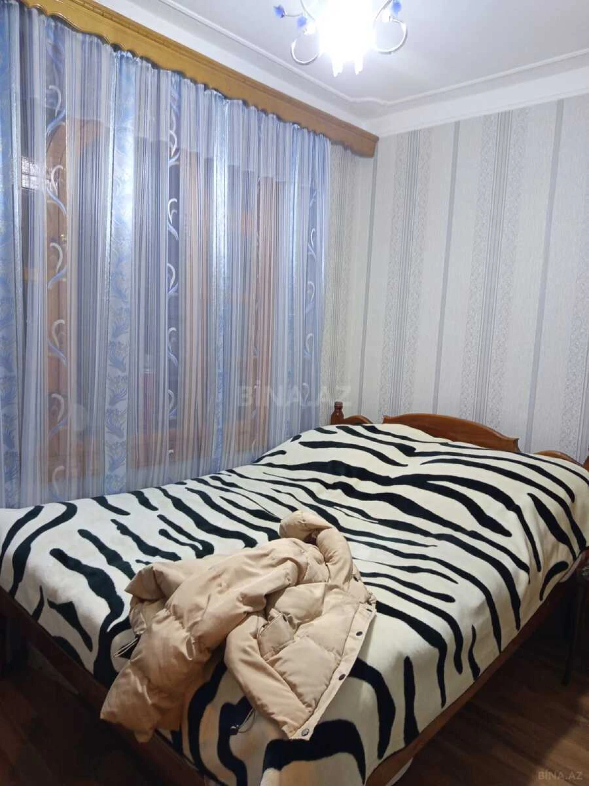 Satılır 2 otaqlı mənzil 60 m²