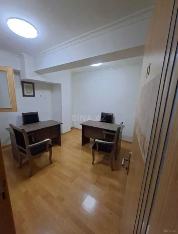Kirayə verilir 1 otaqlı ofis 13 m²