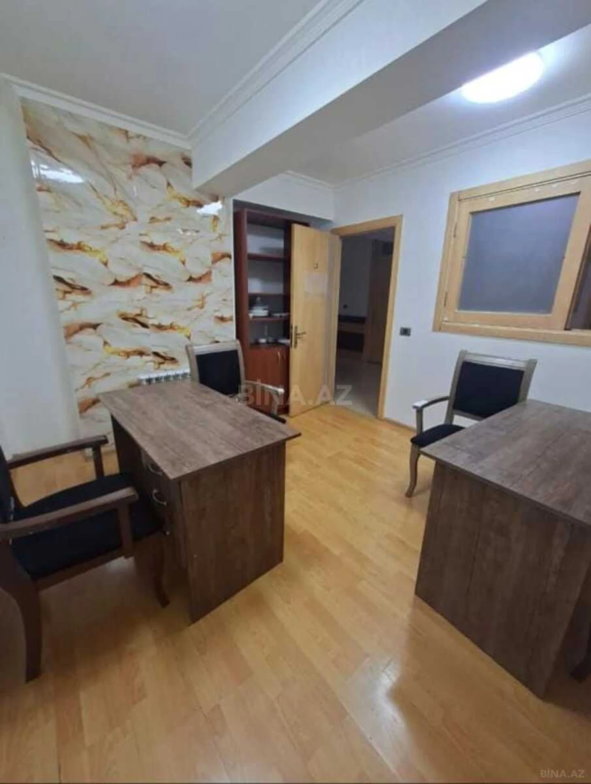 Kirayə verilir 1 otaqlı ofis 13 m²
