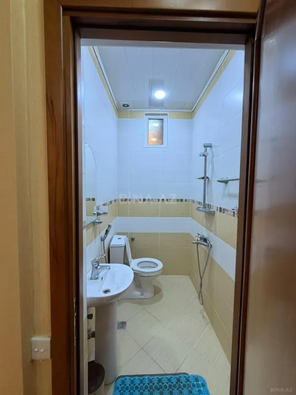 Satılır 6 otaqlı həyət evi 300 m²
