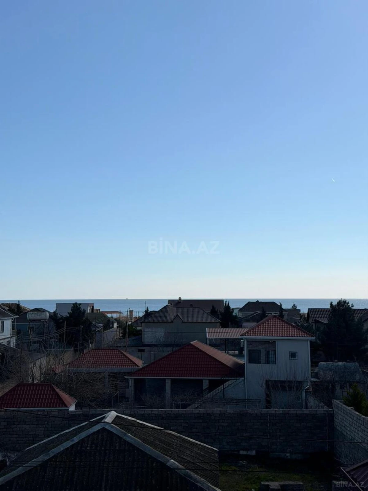 Satılır 6 otaqlı həyət evi 300 m²