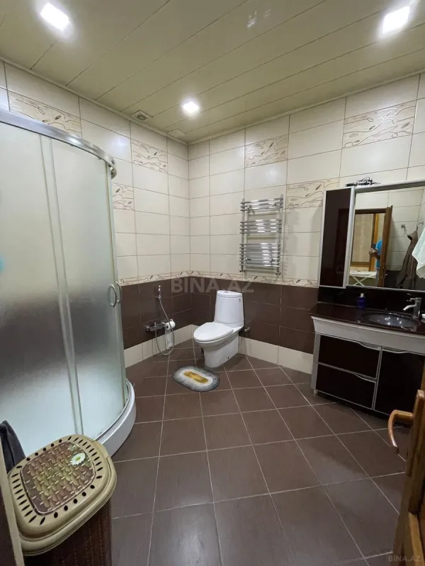 Kirayə verilir 6 otaqlı həyət evi 250 m²