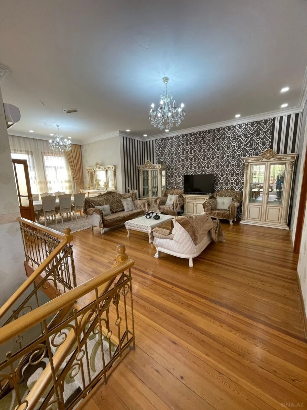 Kirayə verilir 6 otaqlı həyət evi 250 m²