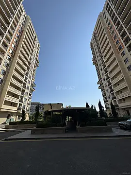 Satılır 3 otaqlı mənzil 118 m²