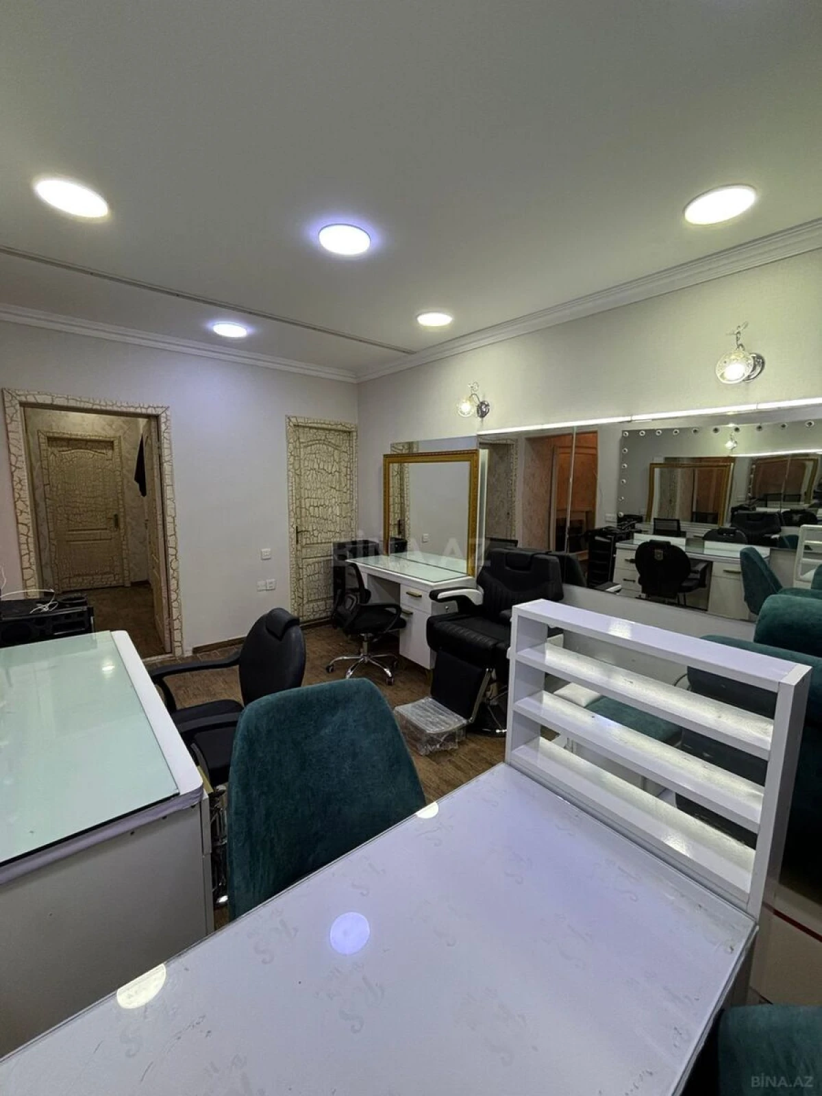 Kirayə verilir obyekt 80 m²