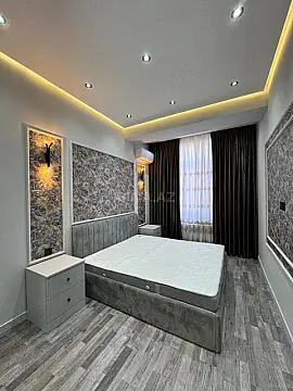 Satılır 4 otaqlı mənzil 132 m²