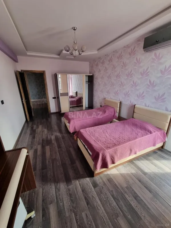 Kirayə verilir 3 otaqlı mənzil 165 m²