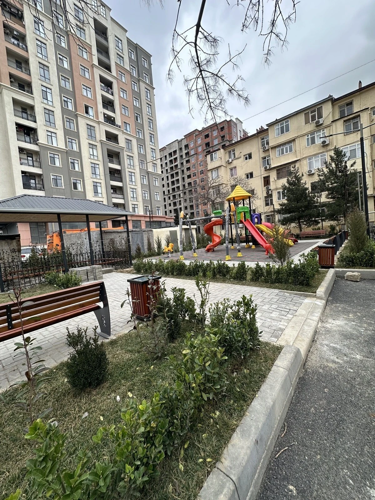 Satılır 3 otaqlı mənzil 75 m²