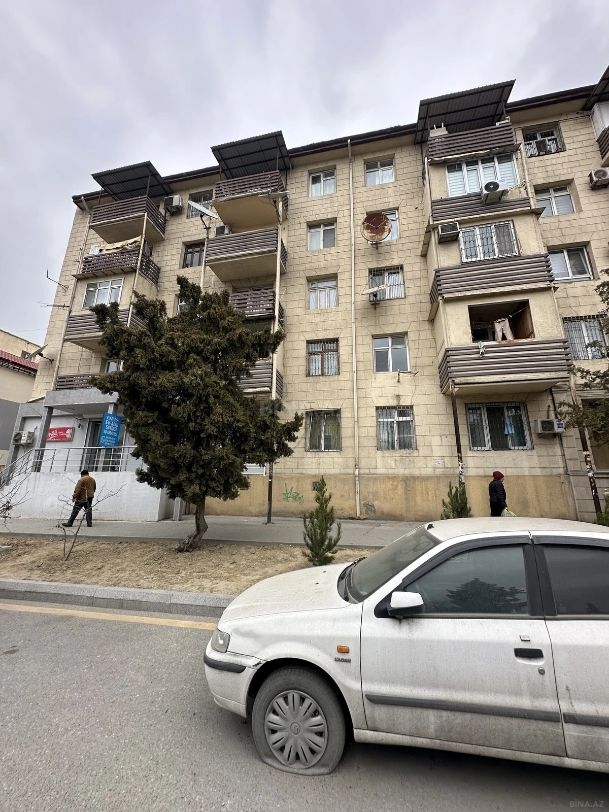 Satılır 3 otaqlı mənzil 75 m²