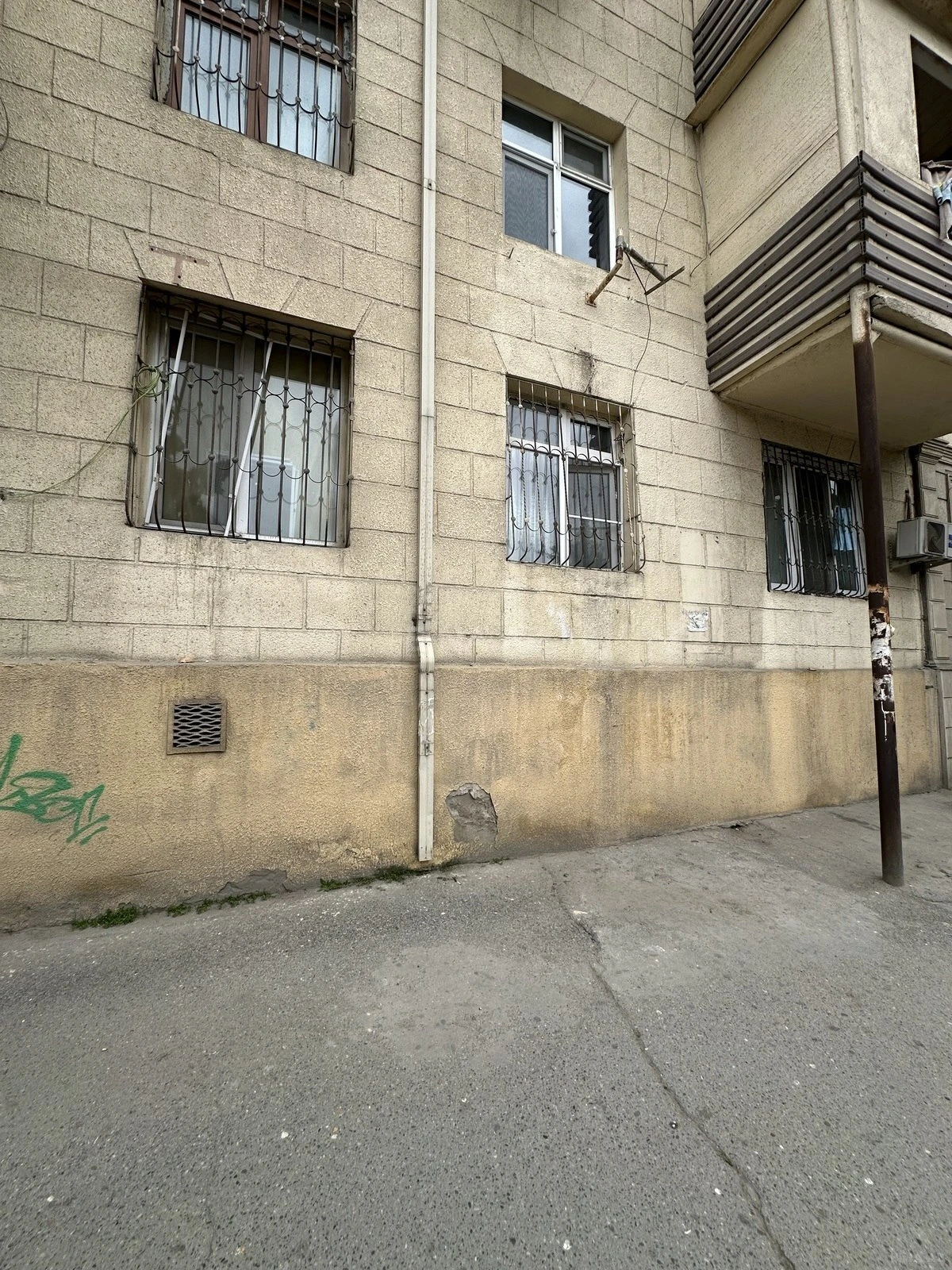 Satılır 3 otaqlı mənzil 75 m²