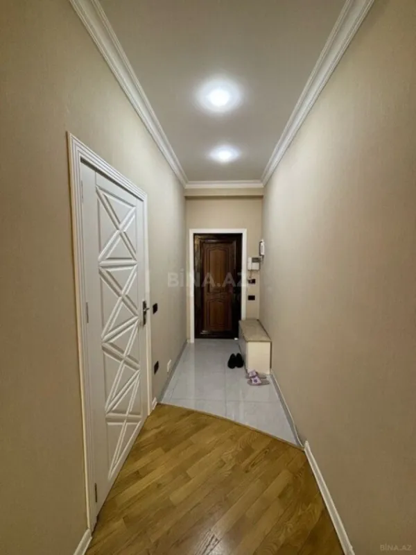 Satılır 3 otaqlı mənzil 120 m²